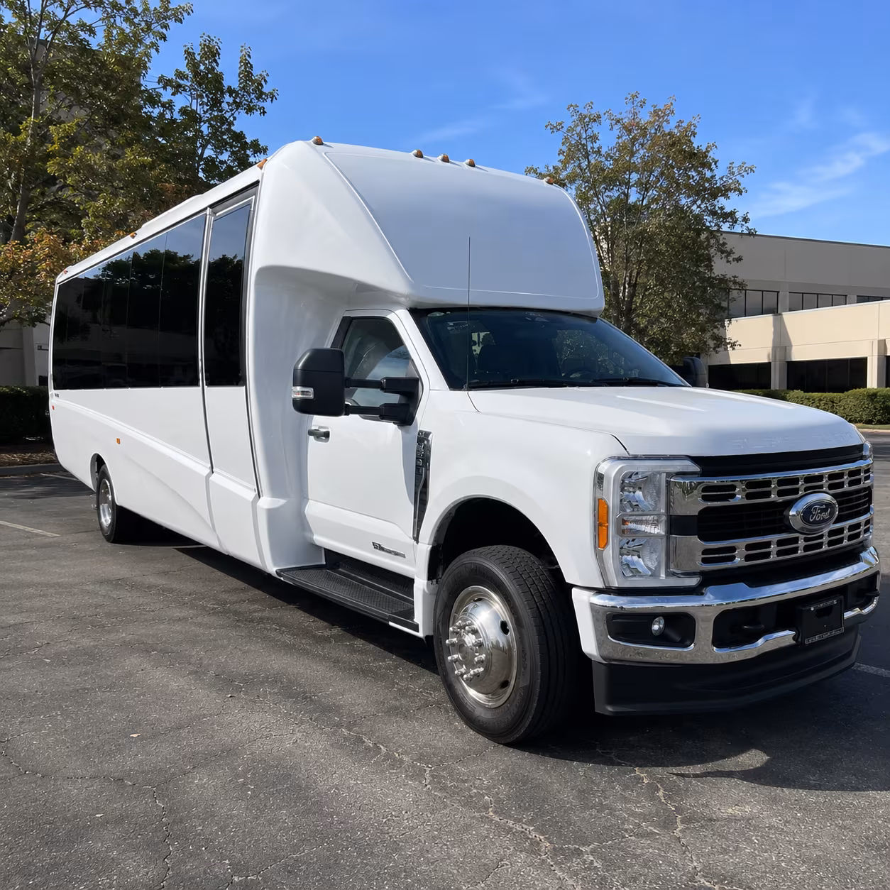 charter buses for concerts and live events at vive les arts and beyond