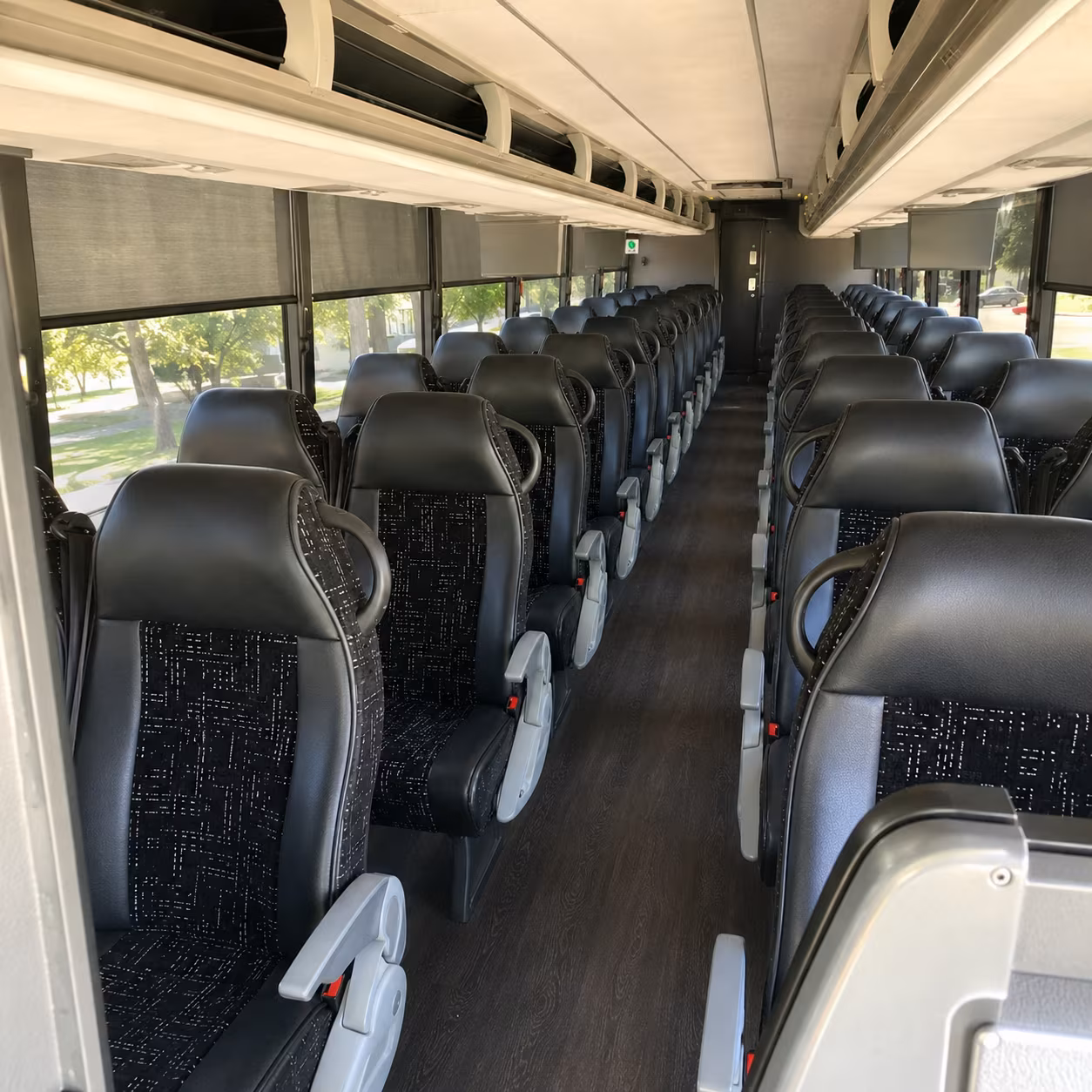 charter buses for waco museum and zoo field trips