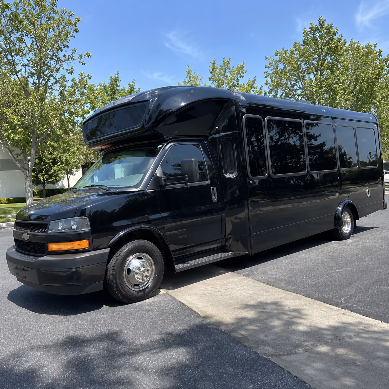 killeen 15 passenger party bus