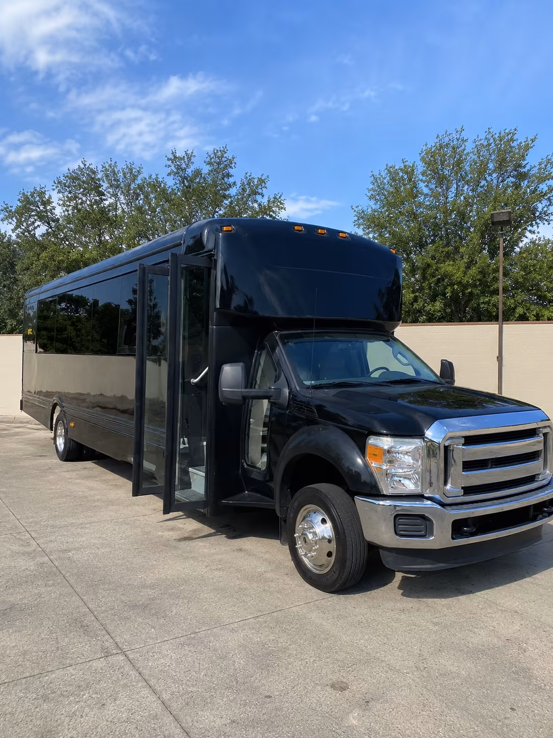 killeen 20 passenger party bus